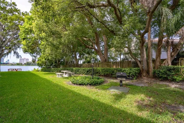 $1,390 | 320 Lakeview Street, Unit 110, Orlando, FL 32804