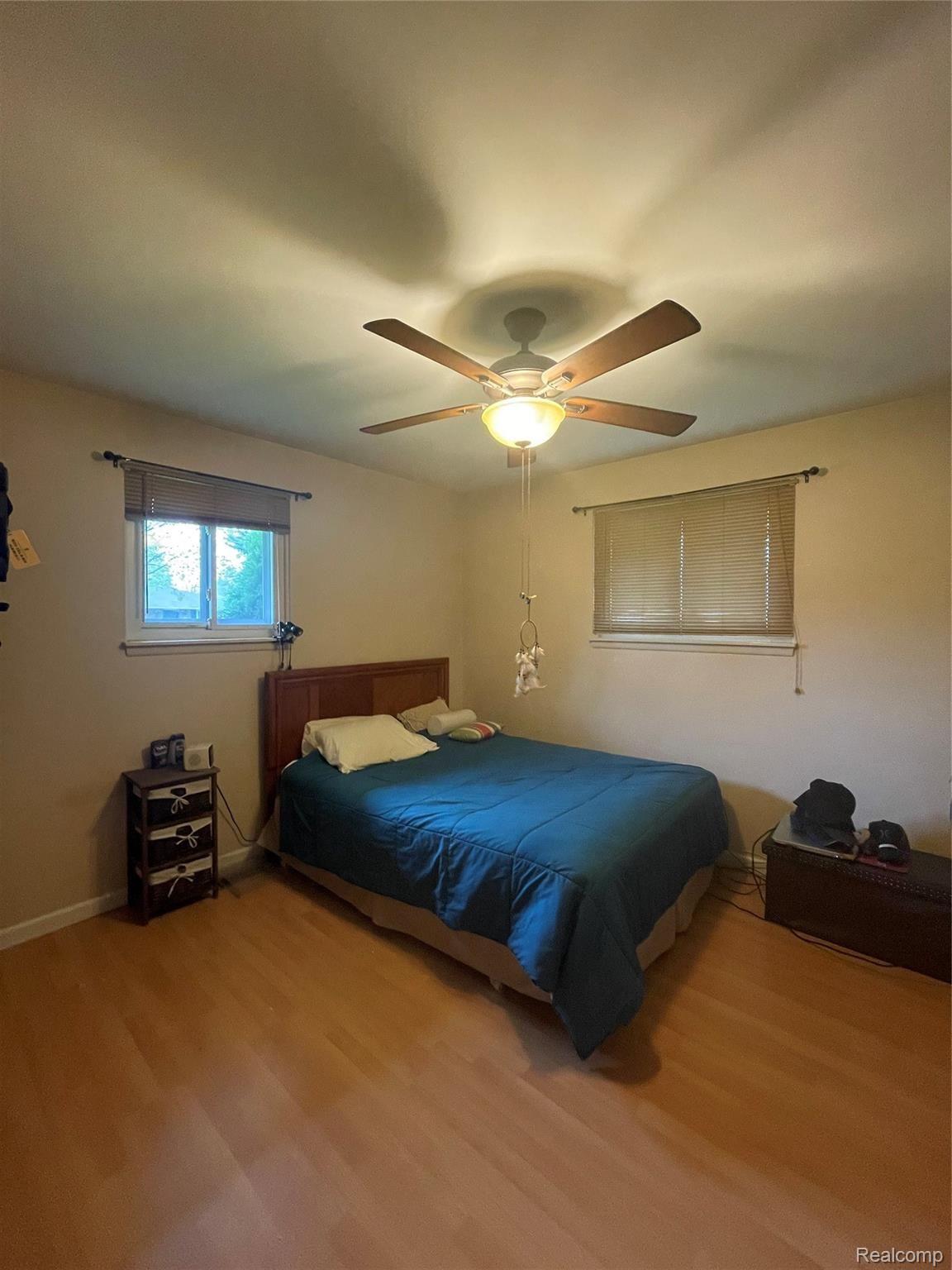 4906 Harding Street Wayne, MI 48184 - Photo 14 of 18 EC34EEE5-7C75-4029-97C7-714875BFEC48.jpeg