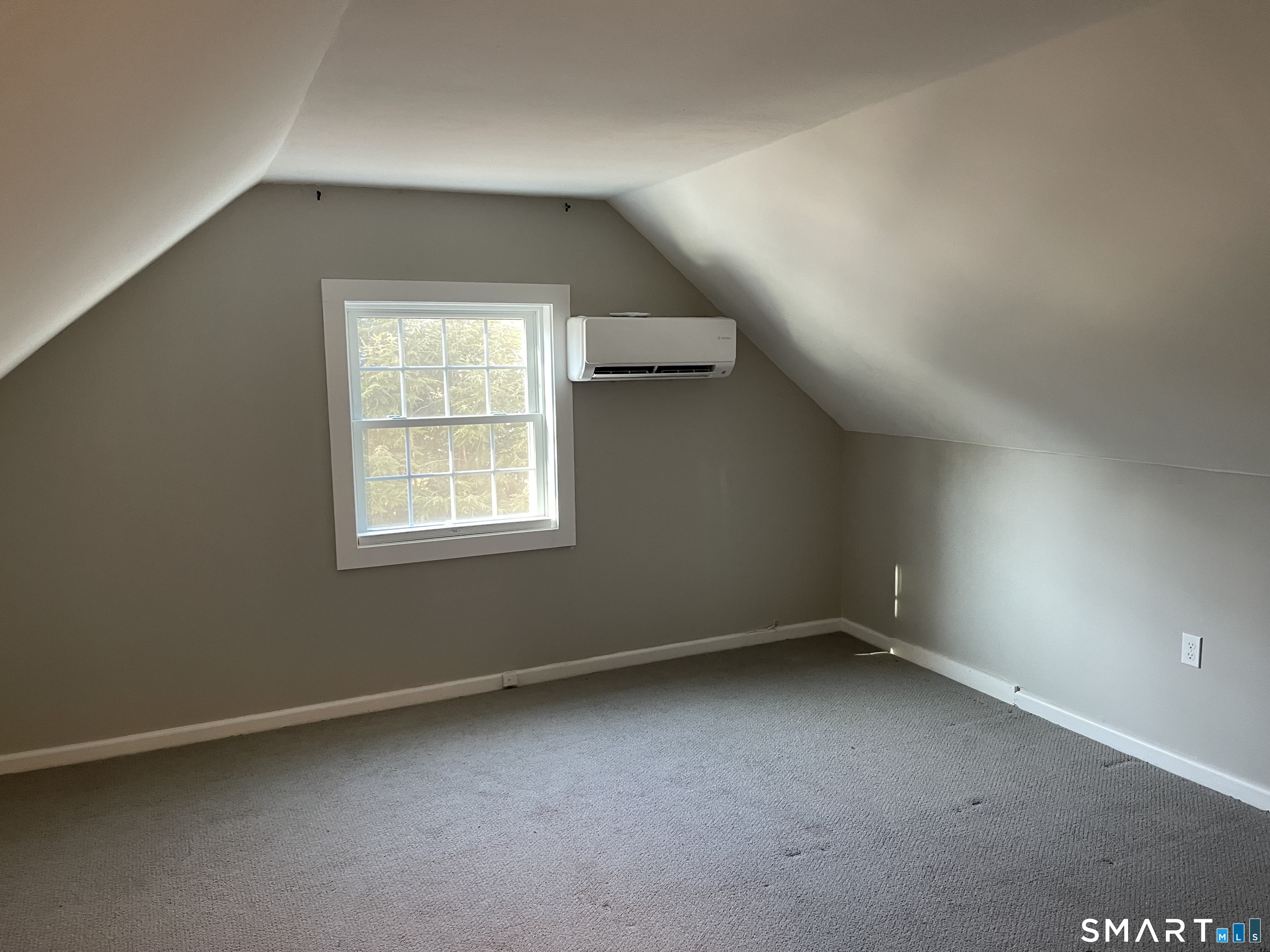 88 Douglas Road Glastonbury, CT 06033 - Photo 11 of 17