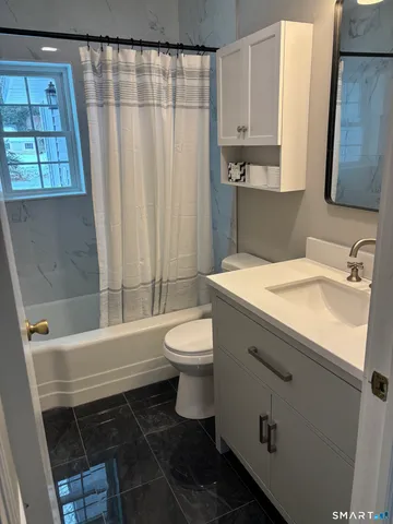 $3,200 | 88 Douglas Road, Glastonbury, CT 06033