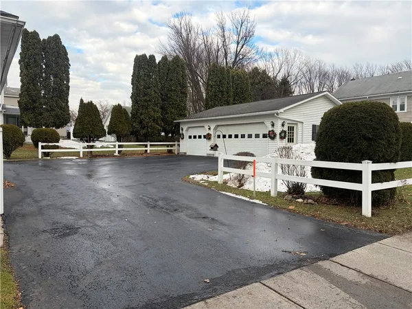 $219,900 | 124 North Fulton Street, Unit 122, Auburn, NY 13021