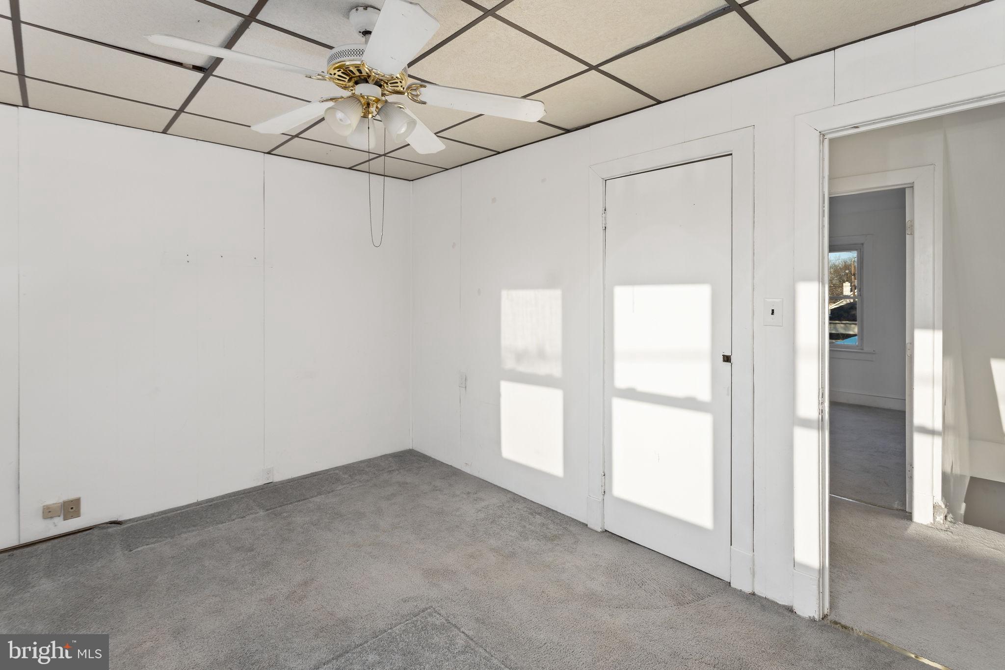 18 Elizabeth Avenue Hamilton, NJ 08610 - Photo 12 of 23