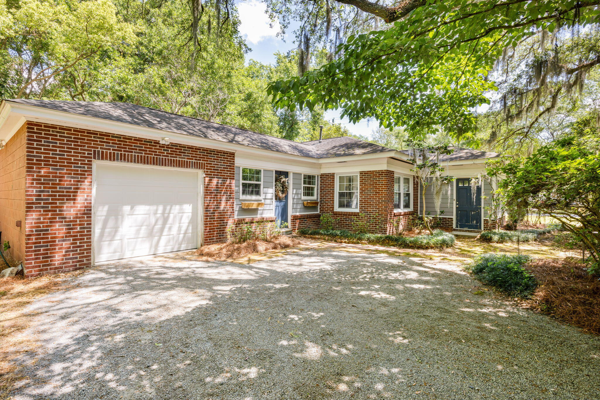 303 Wappoo Road Charleston, SC 29407 - Photo 1 of 20 2