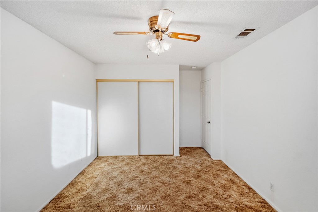 19213 Tecumseh Road Apple Valley, CA 92307 - Photo 32 of 43