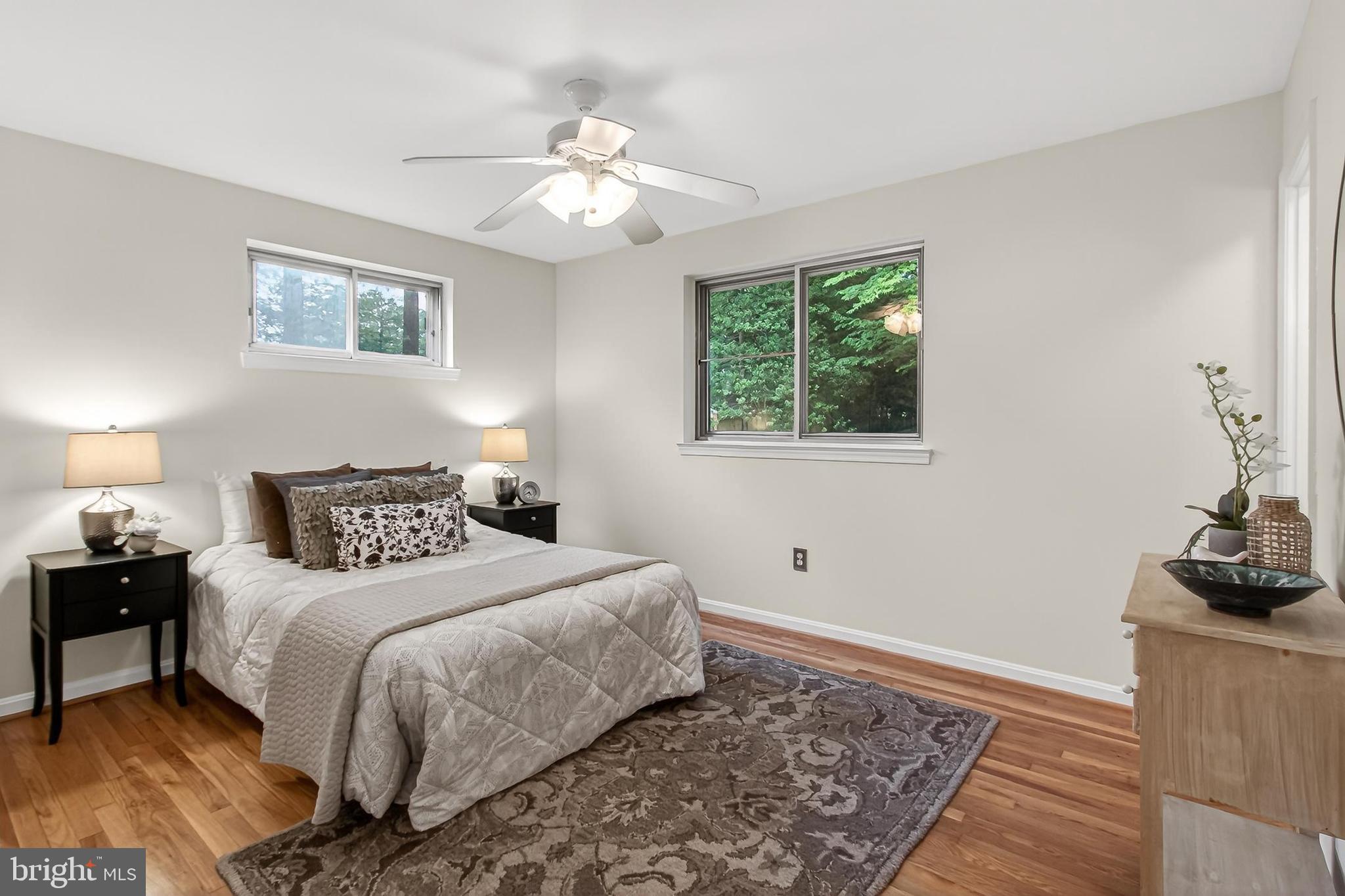 5502 Kempton Drive Springfield, VA 22151 - Photo 21 of 49 Primary BR w/hardwoods, ceiling fan & new paint