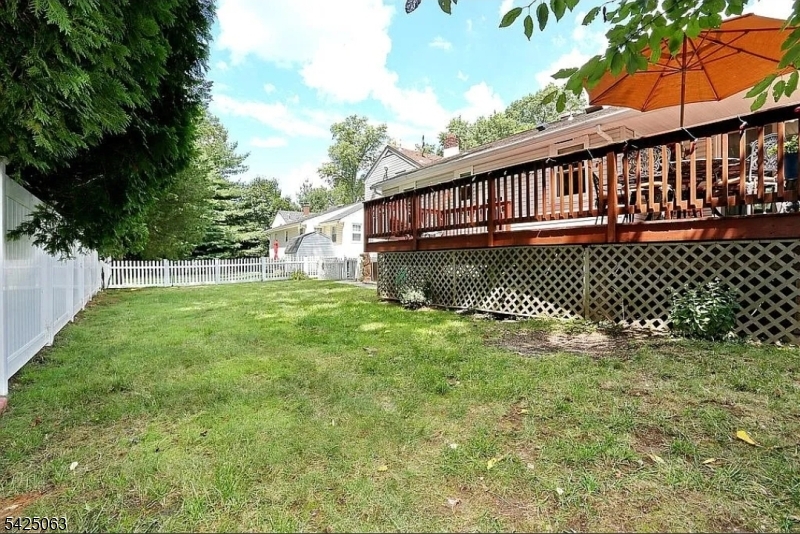 684 Spring Avenue Ridgewood, NJ 07450 - Photo 13 of 14