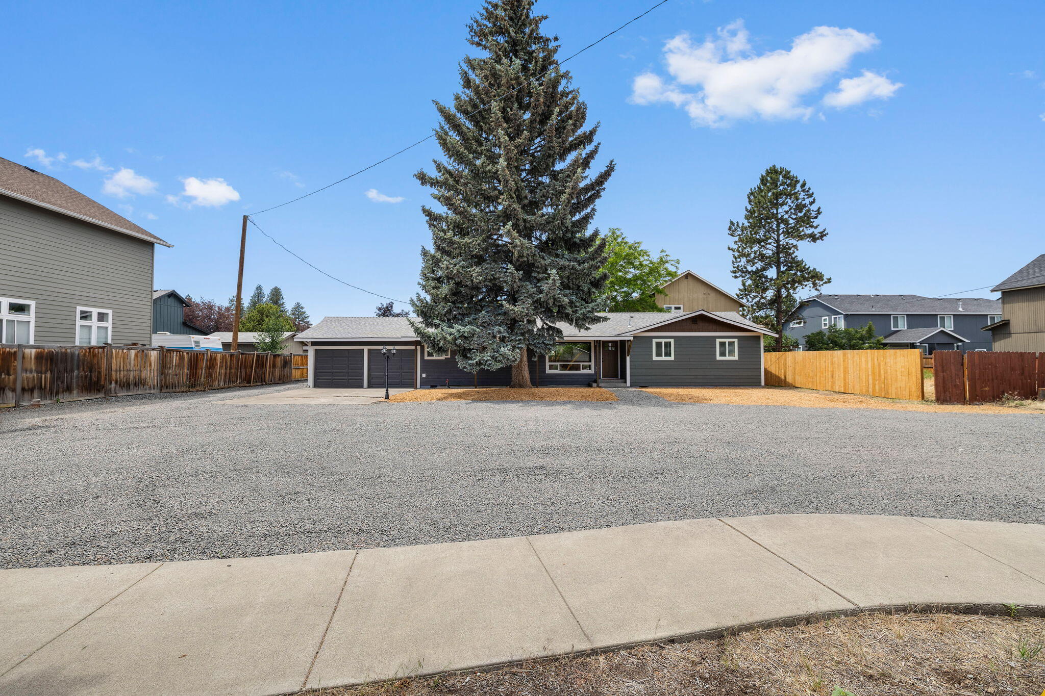 61125 Brosterhous Road Bend, OR 97702 - Photo 23 of 24 2025_06_25_625_brosterhous_road-2