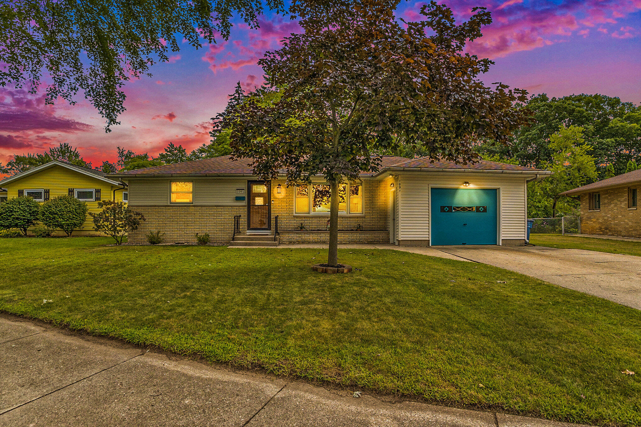 1091 Drexel Road Muskegon, MI 49441 - Photo 26 of 28 001_42a1602-twilight