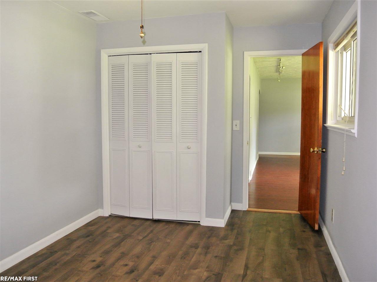 47215 Greenview Road Utica, MI 48317 - Photo 15 of 36 31330725-14.JPG