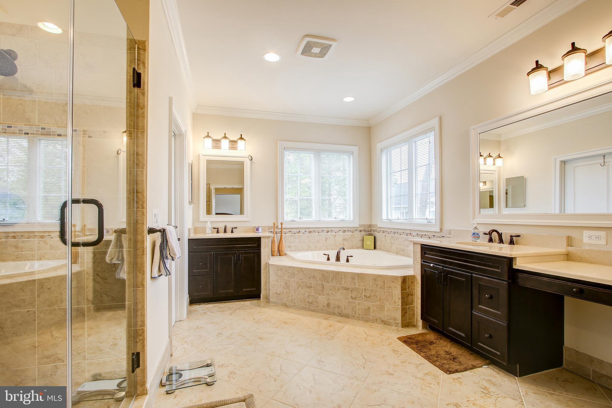 9504 Forest Road Bethesda, MD 20814 - Photo 13 of 25