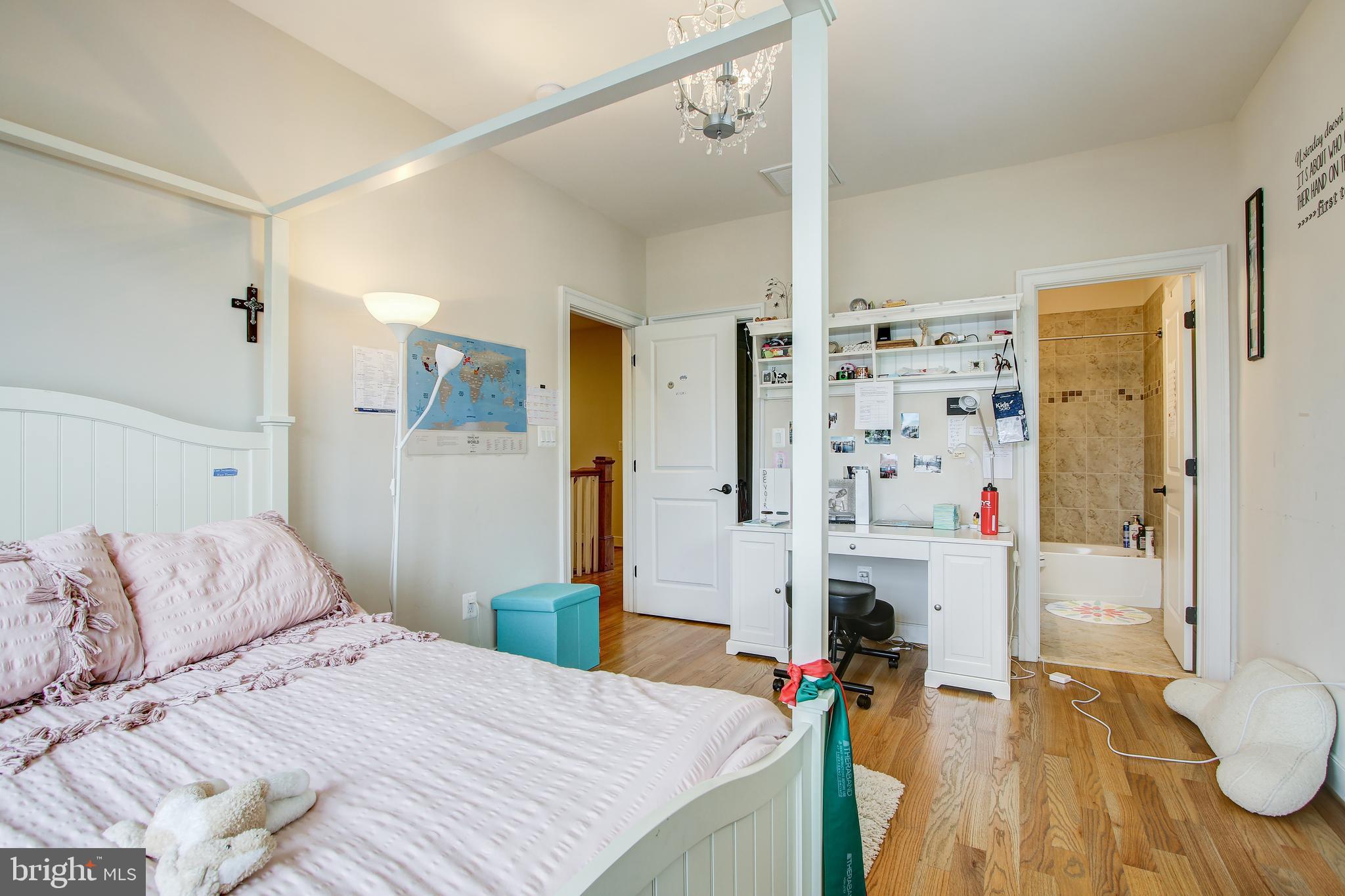 9504 Forest Road Bethesda, MD 20814 - Photo 15 of 25