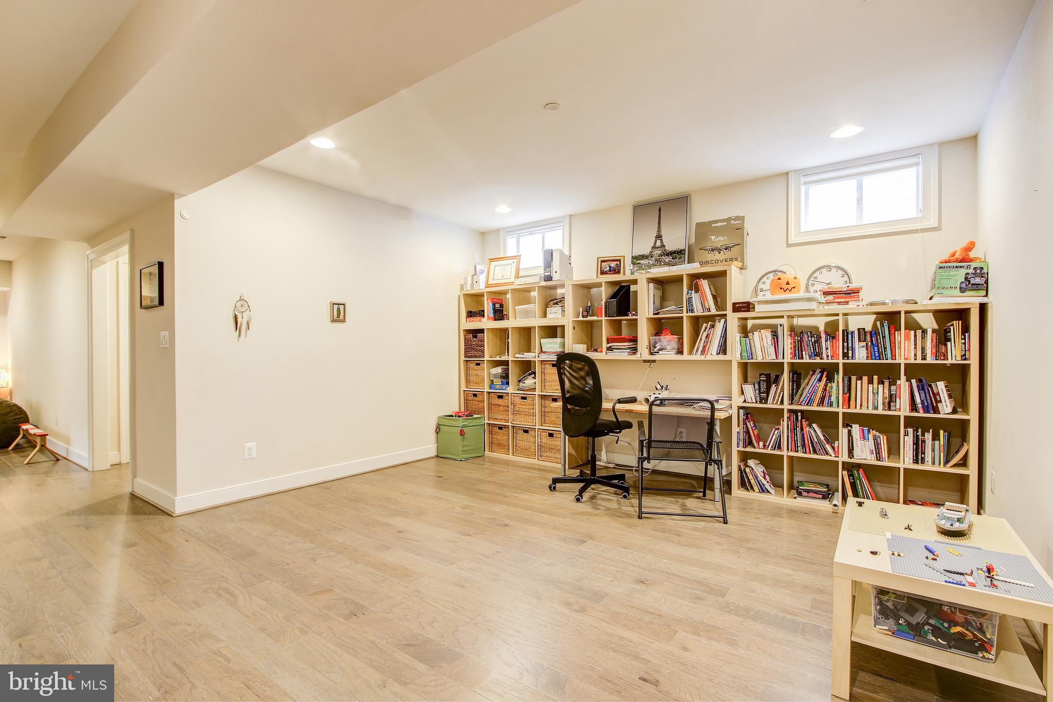 9504 Forest Road Bethesda, MD 20814 - Photo 20 of 25