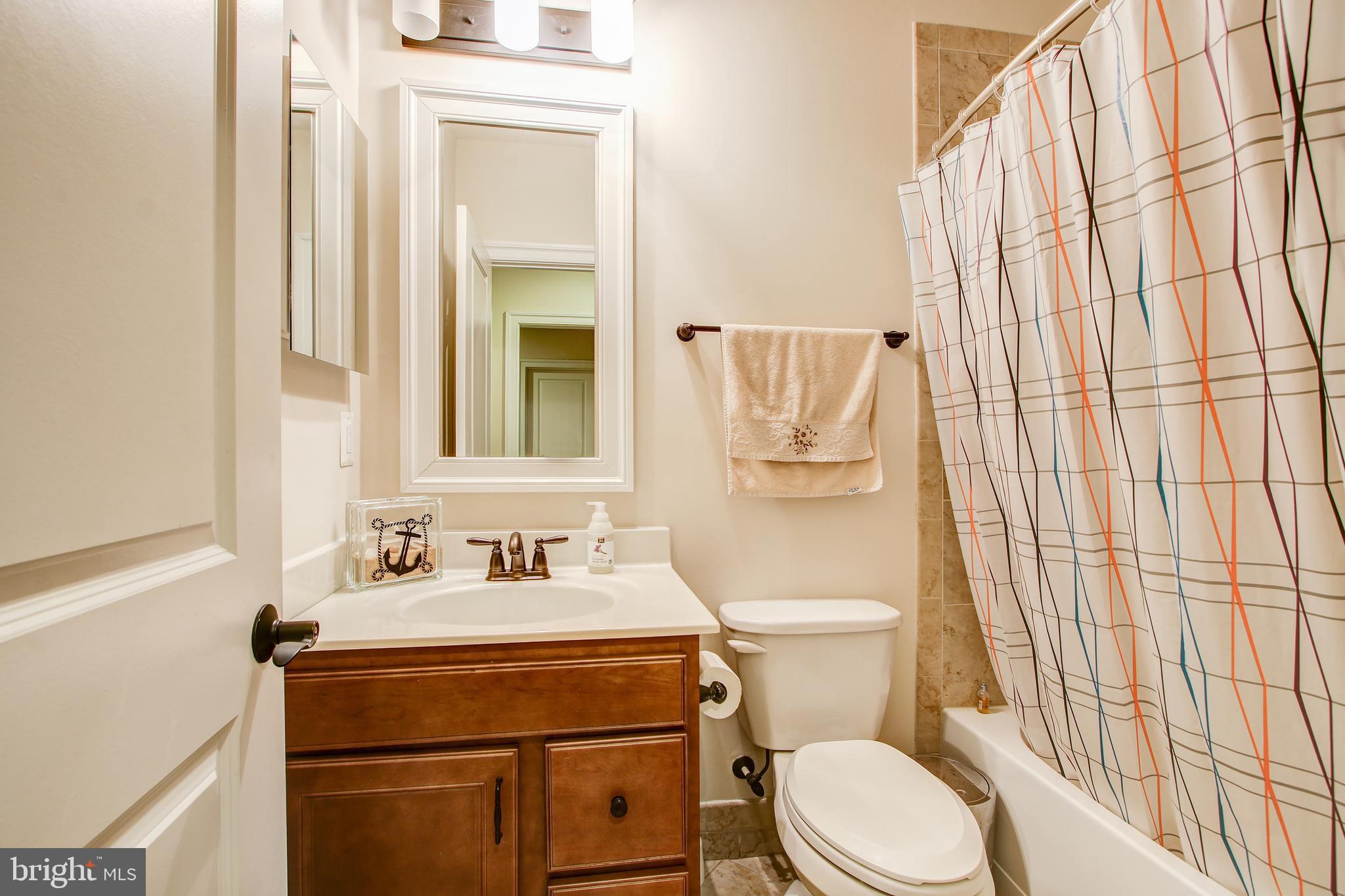 9504 Forest Road Bethesda, MD 20814 - Photo 21 of 25