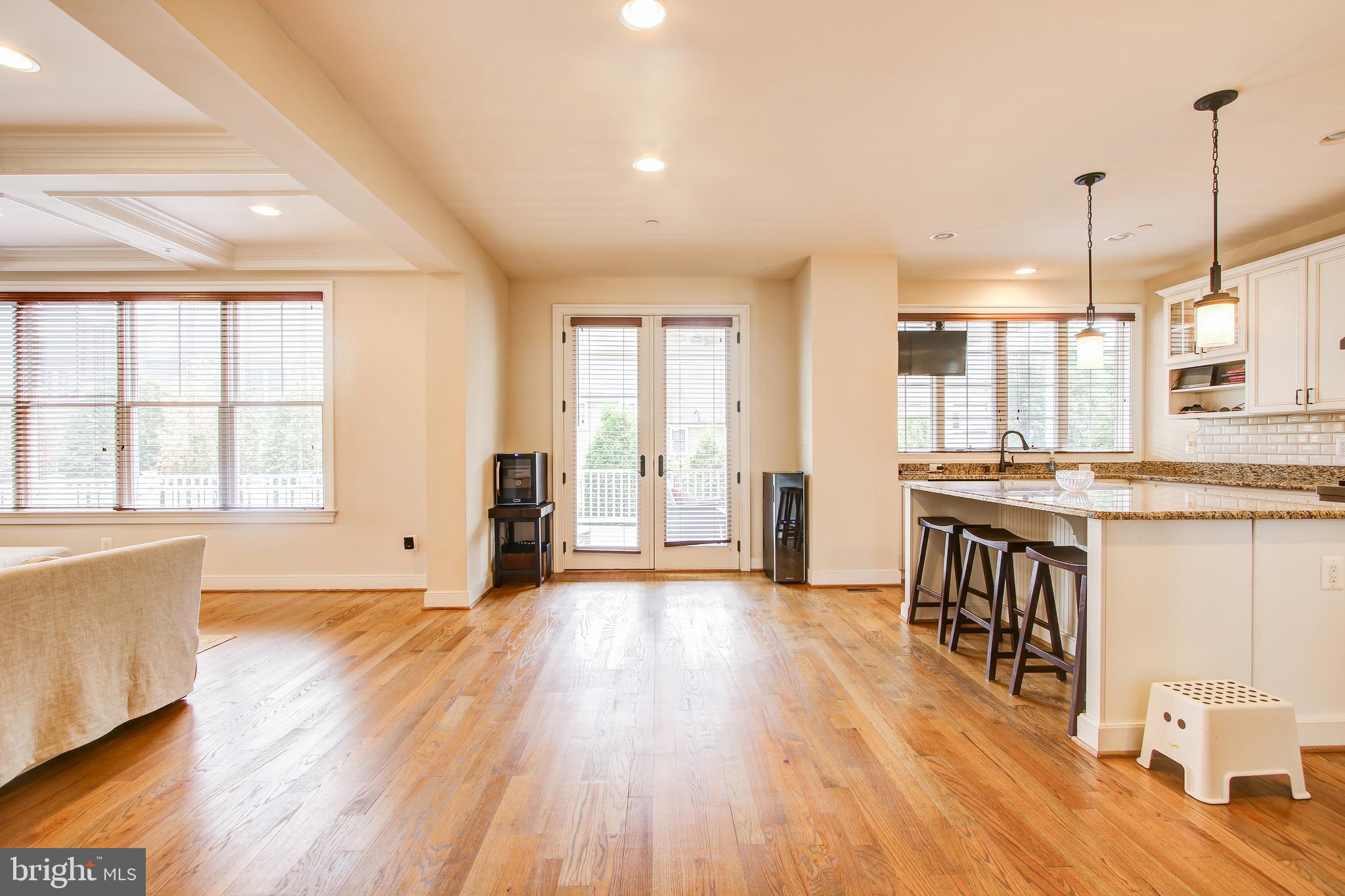 9504 Forest Road Bethesda, MD 20814 - Photo 5 of 25