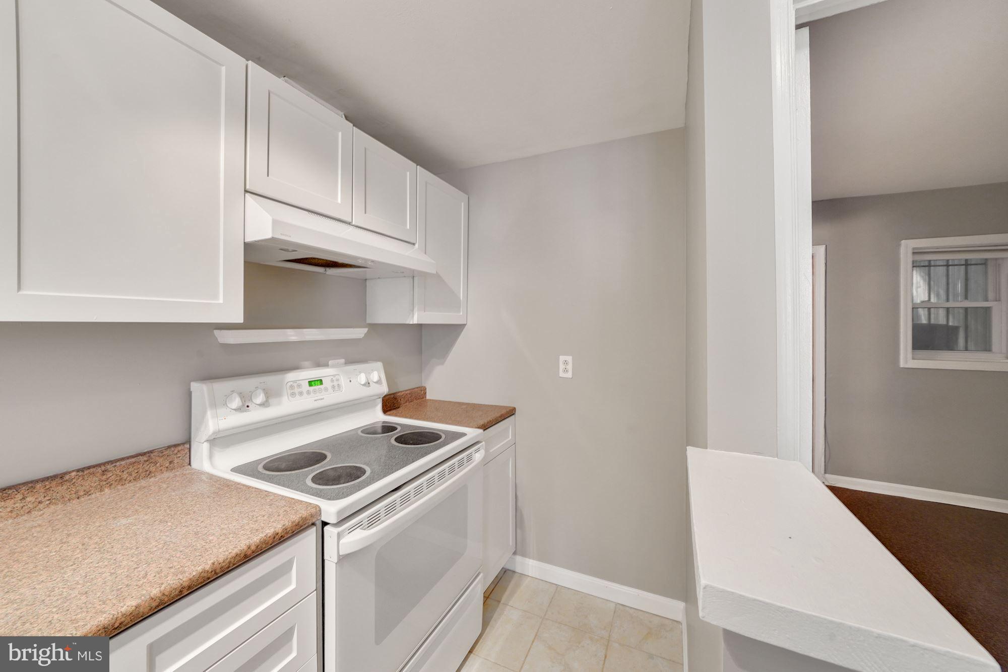 620 7th Street Northeast Washington, DC 20002 - Photo 22 of 27 Lower Level Apartment - Kitchen
