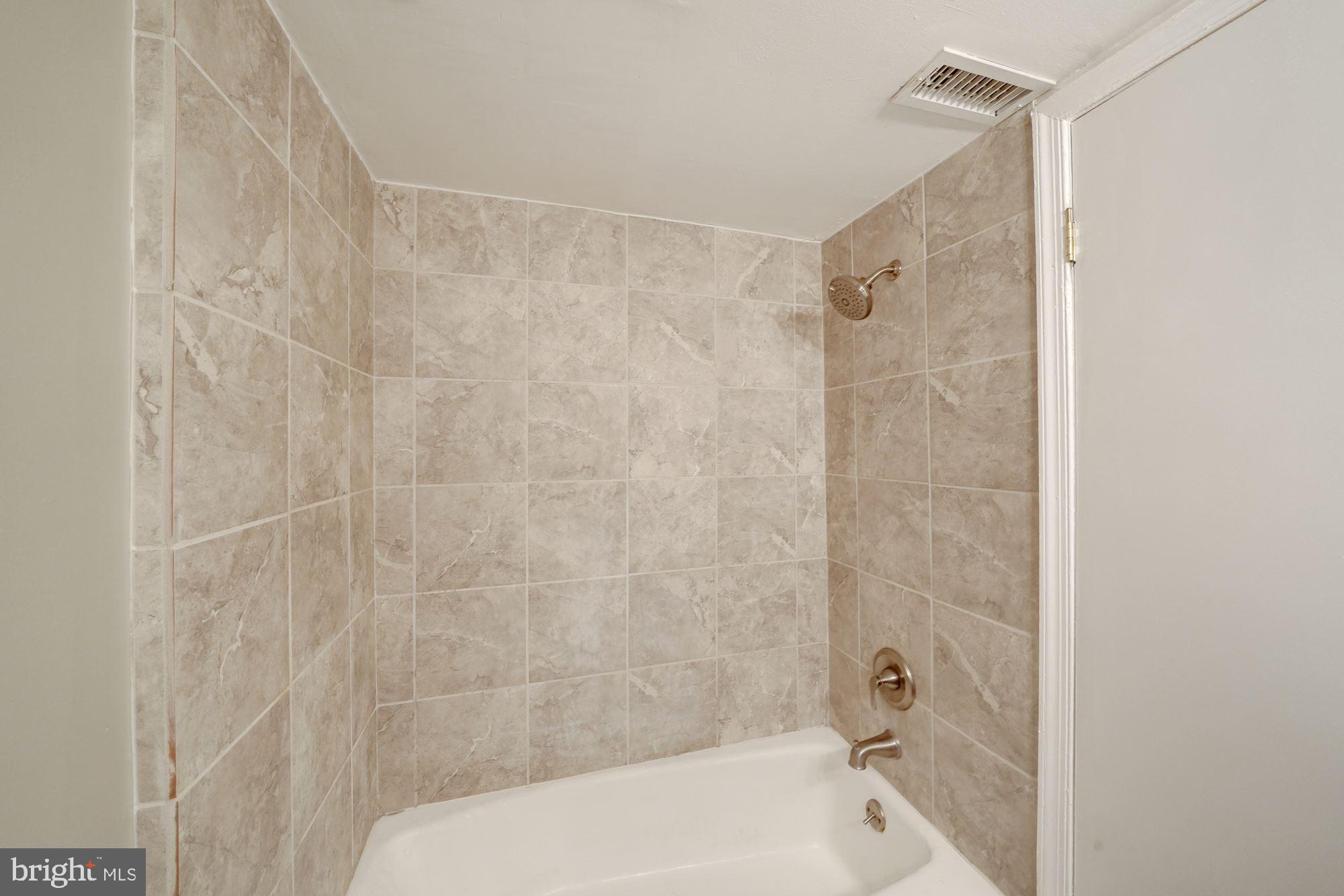 620 7th Street Northeast Washington, DC 20002 - Photo 27 of 27 Lower Level Apartment - Bathroom