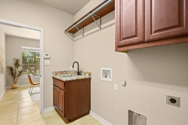 $749,000 | 5025 Patagonia Pass, Austin, TX 78738