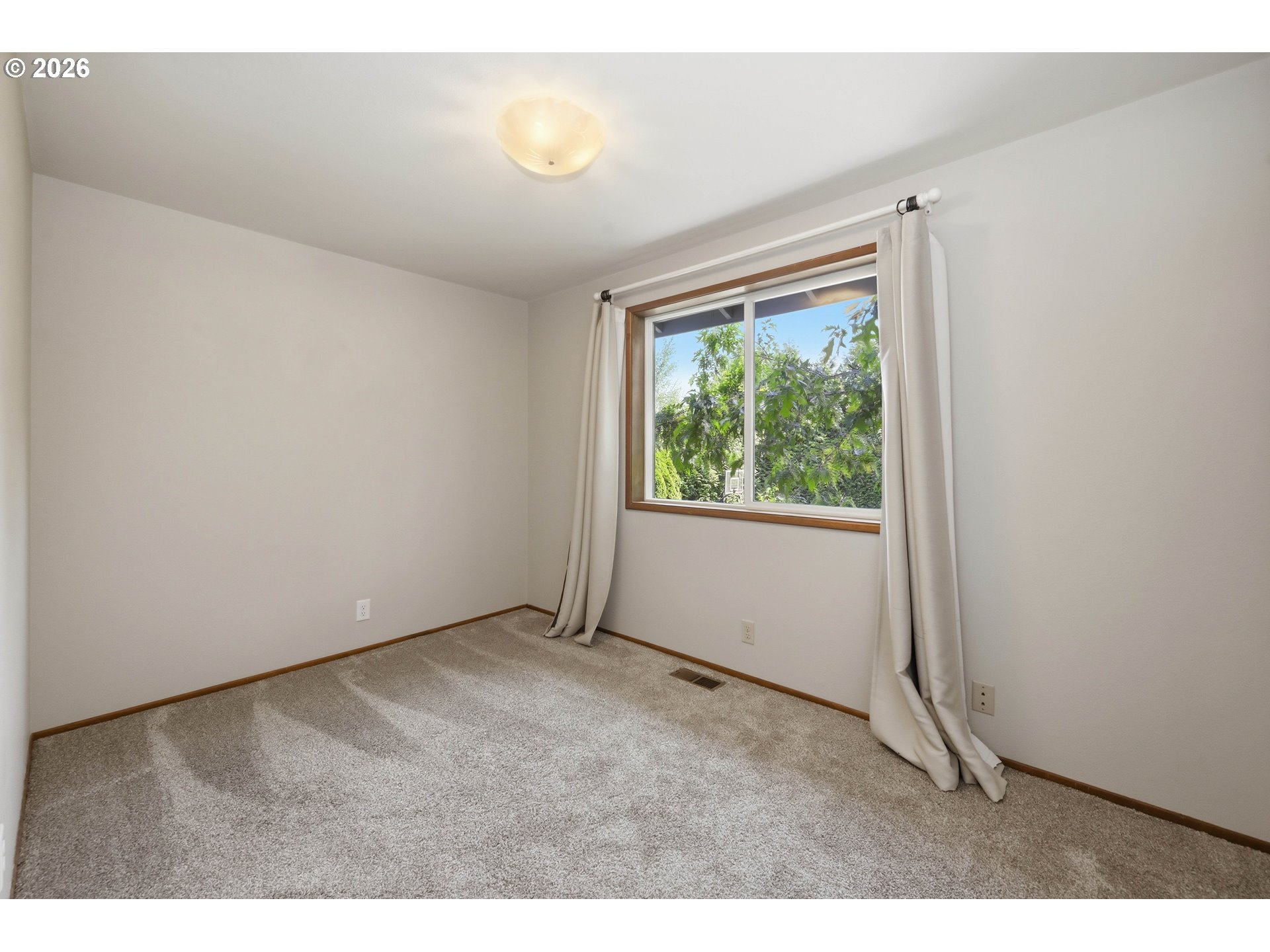 1639 Victorian Way Eugene, OR 97401 - Photo 23 of 34