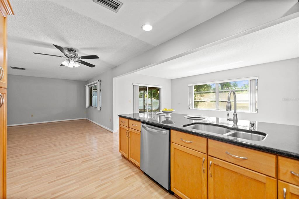 2334 Citrus Hill Road Palm Harbor, FL 34683 - Photo 12 of 30