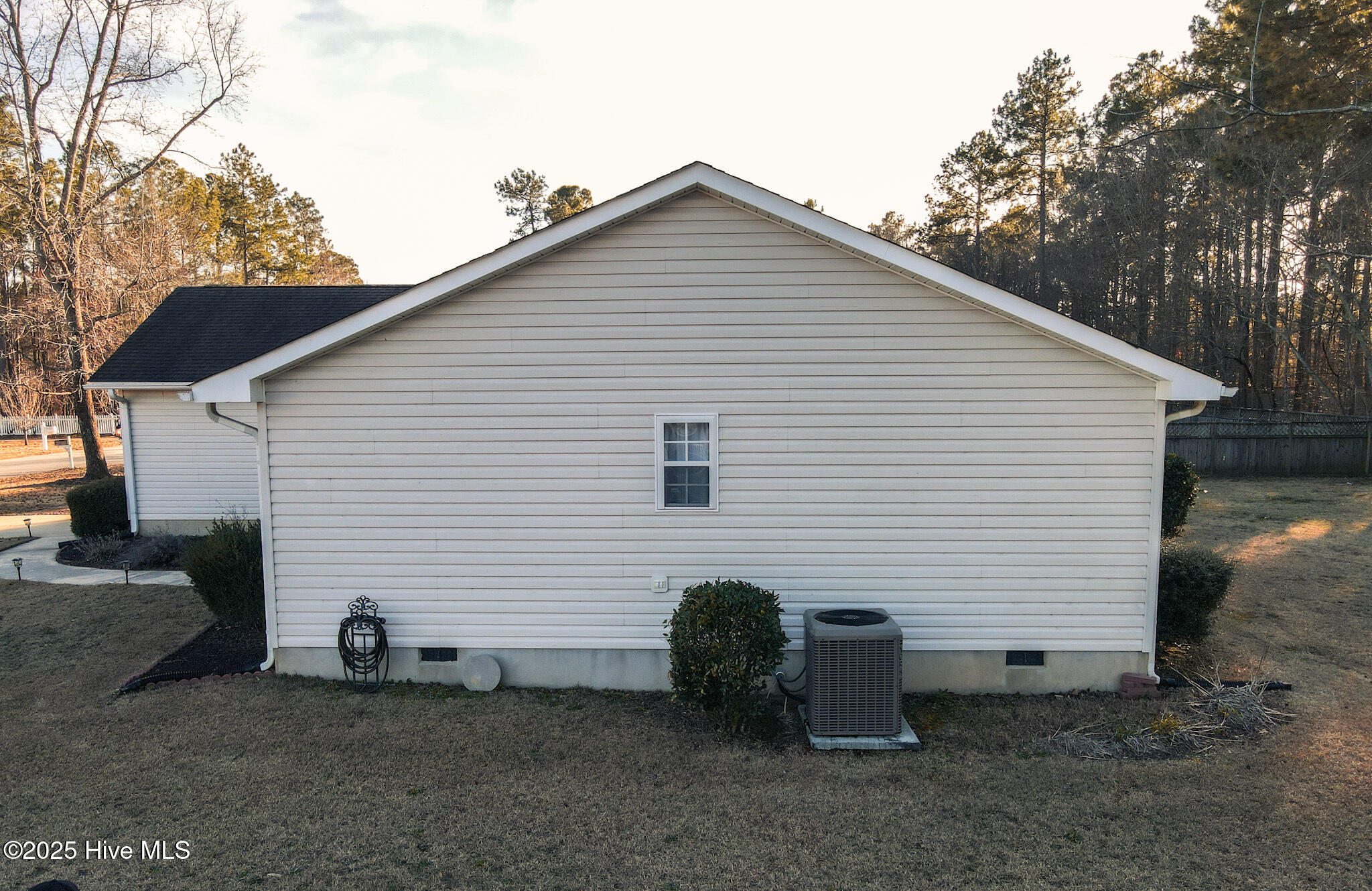 102 Will Johnson Road Raeford, NC 28376 - Photo 8 of 53 IMG_2435