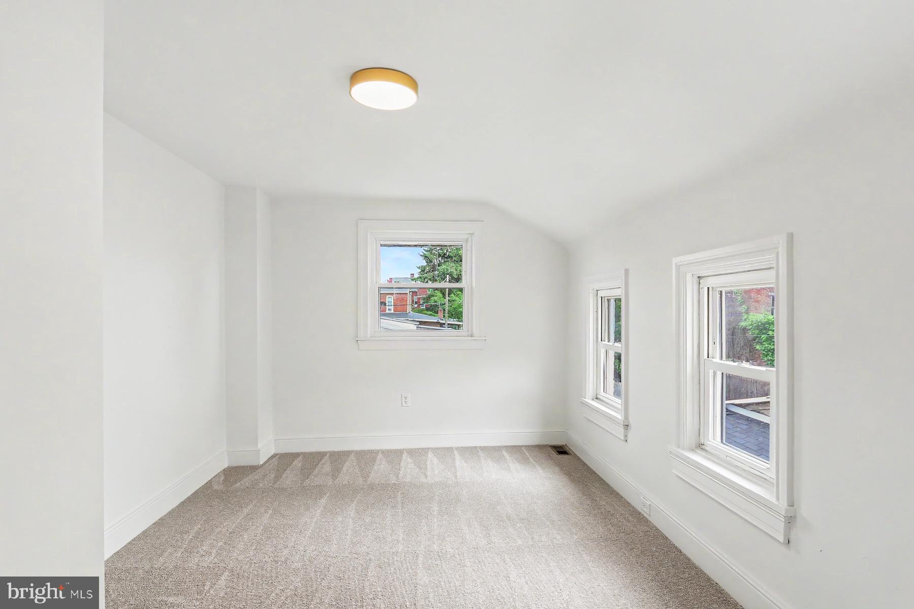 656 Walnut Street Columbia, PA 17512 - Photo 22 of 28