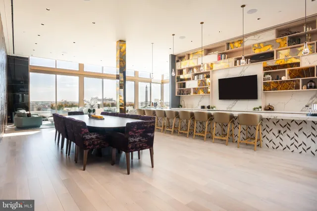 $3,400 | 1425 New York Avenue Northwest, Unit 1202, Washington, DC 20005