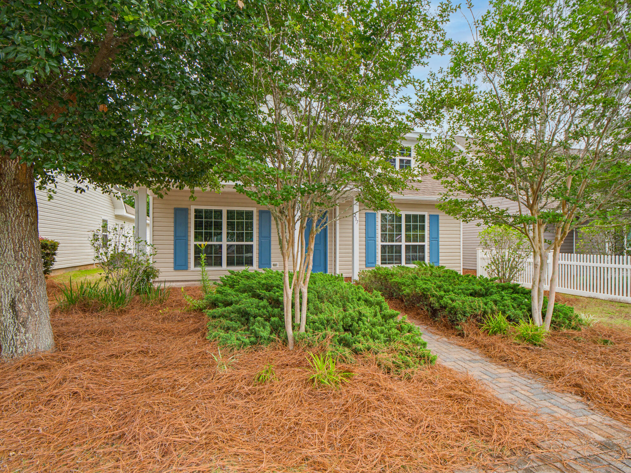 237 Nelly Street Freeport, FL 32439 - Photo 4 of 66 237 Nelly St-3