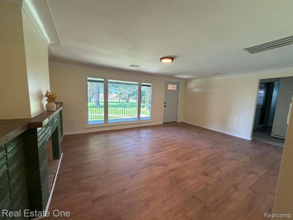 3055 Atlas Road Davison, MI 48423 - Photo 5 of 25 Gallery Image 5