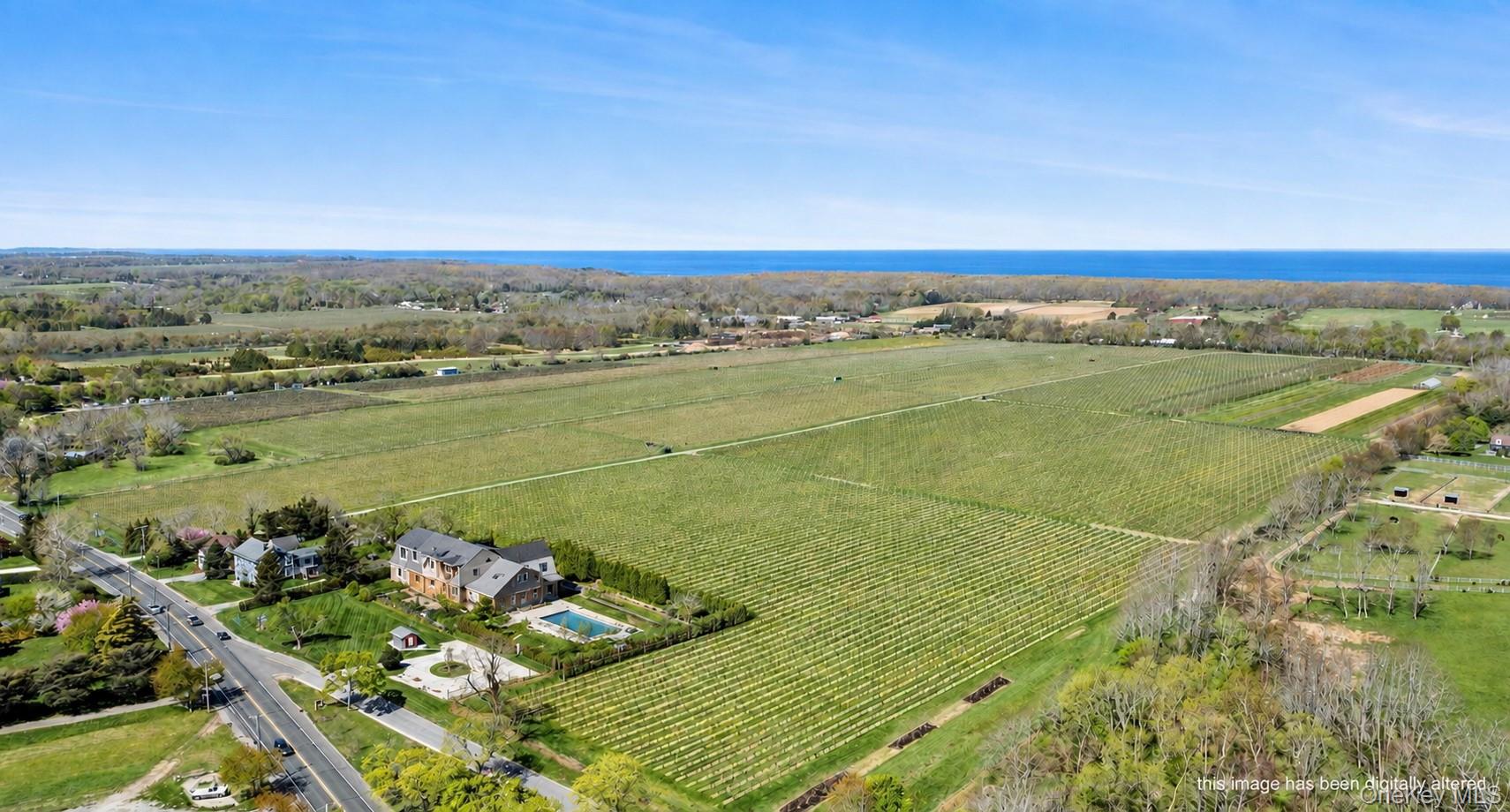 46975 Main Road Southold, NY 11971 - Photo 2 of 27