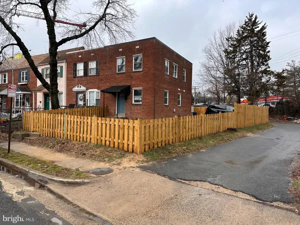 $620,000 | 3650 Edison Street, Alexandria, VA 22305