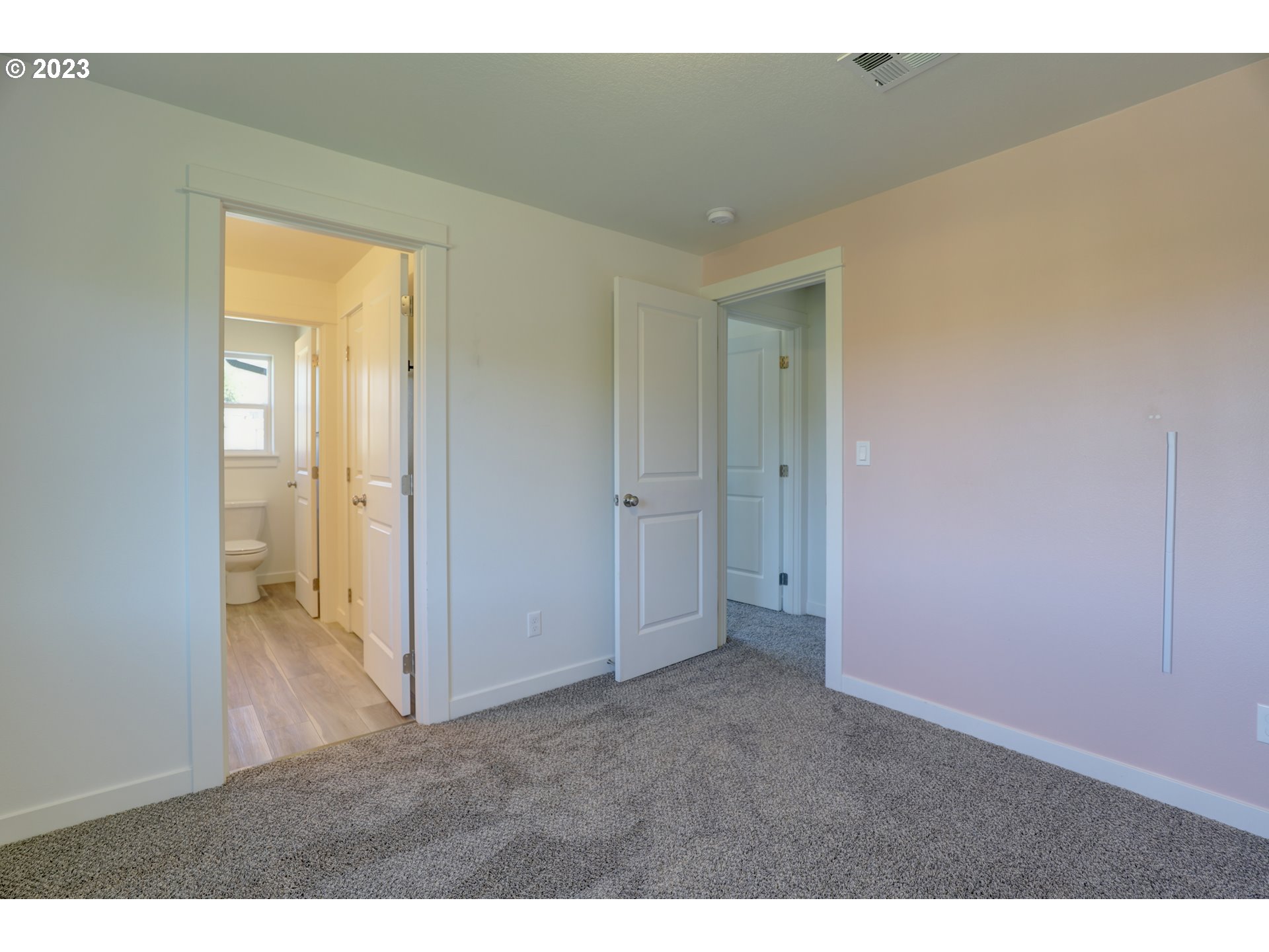 2601 Ericksen Way The Dalles, OR 97058 - Photo 24 of 37 a view of an empty room