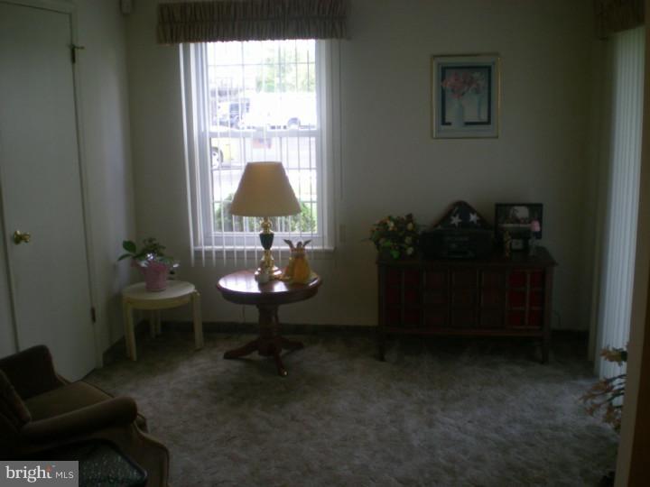 10 Neville Court Sewell, NJ 08080 - Photo 2 of 25 Gallery Image 2