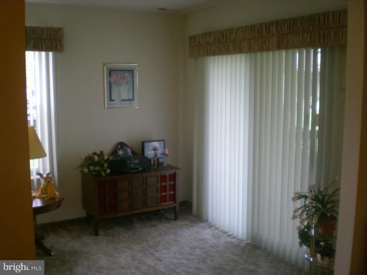 10 Neville Court Sewell, NJ 08080 - Photo 3 of 25 Gallery Image 3