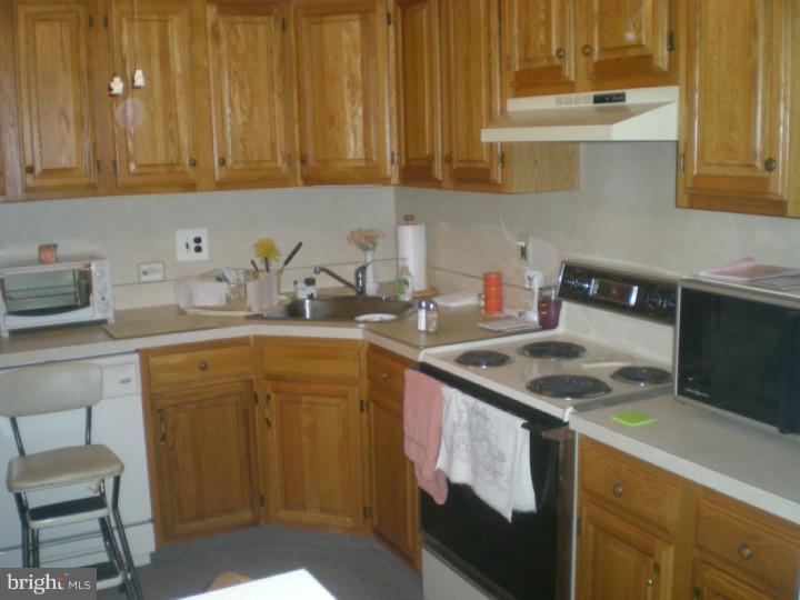 10 Neville Court Sewell, NJ 08080 - Photo 7 of 25 Gallery Image 7