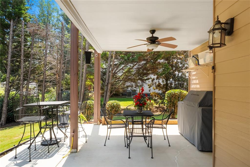 330 Rothaus Court Stockbridge, GA 30281 - Photo 8 of 43