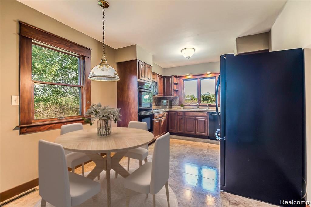 3920 West Ellsworth Road Ann Arbor, MI 48103 - Photo 2 of 53