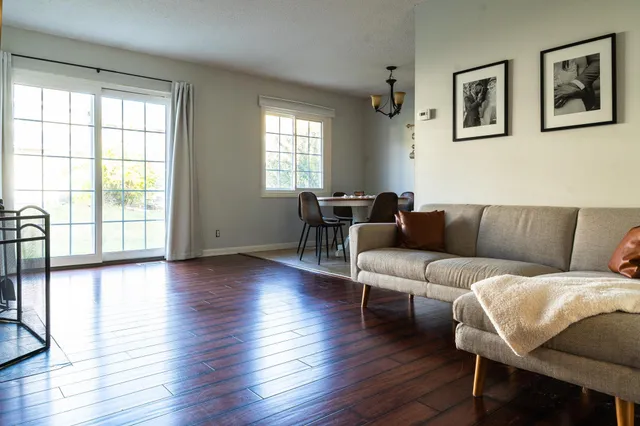 $249,000 | 3259 Valley Ridge Drive, Unit 10, Eagan, MN 55121