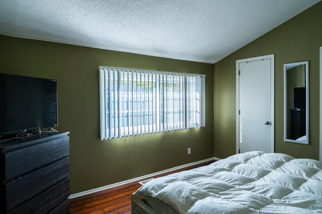 $249,000 | 3259 Valley Ridge Drive, Unit 10, Eagan, MN 55121