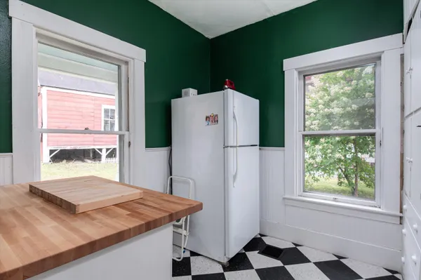 $325,000 | 2015 Highway 30, Townshend, VT 05353