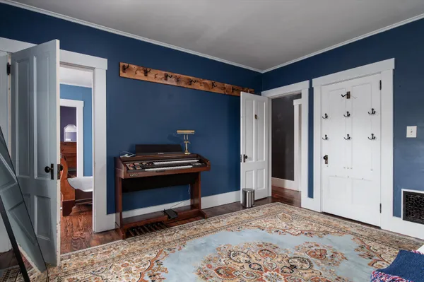 $325,000 | 2015 Highway 30, Townshend, VT 05353