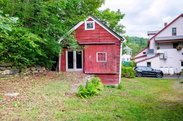 $325,000 | 2015 Highway 30, Townshend, VT 05353