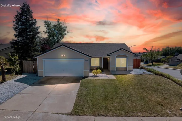 $389,900 | 785 Mallard Street, Redding, CA 96003