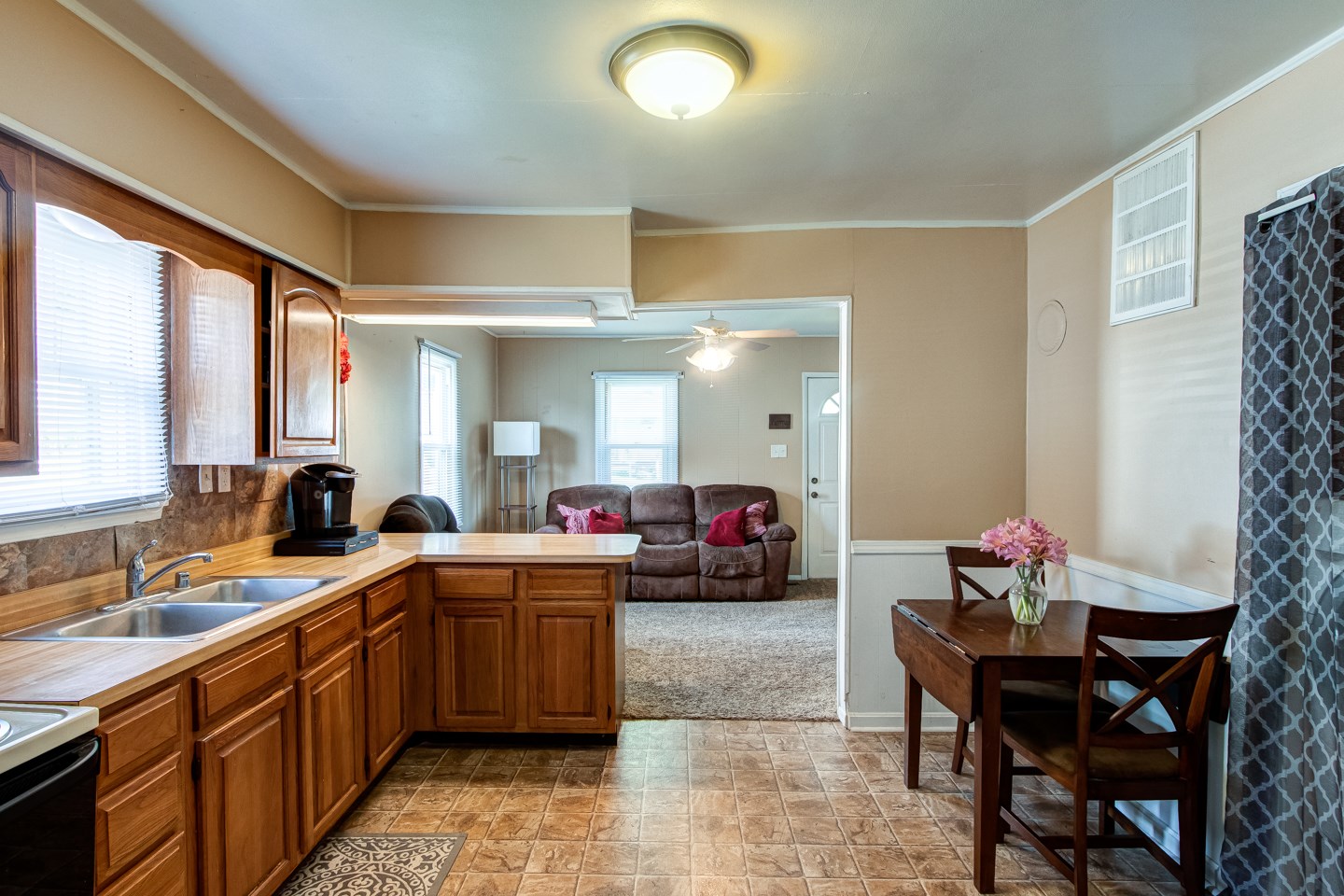 400 Middle Street Newburgh, IN 47630 - Photo 11 of 25 Gallery Image 11