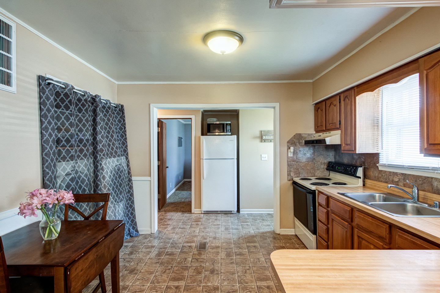 400 Middle Street Newburgh, IN 47630 - Photo 10 of 25 Gallery Image 10
