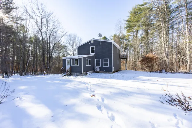 $400,000 | 112 North Raymond Road, Gray, ME 04039
