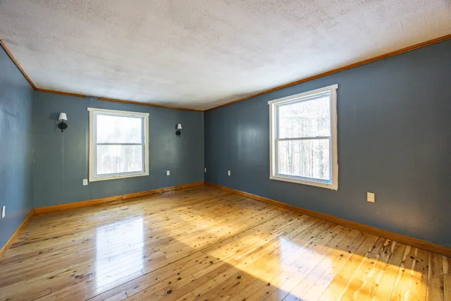 $400,000 | 112 North Raymond Road, Gray, ME 04039