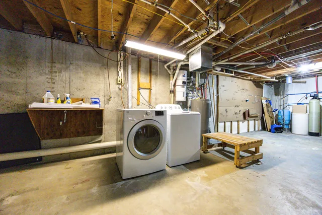 $400,000 | 112 North Raymond Road, Gray, ME 04039