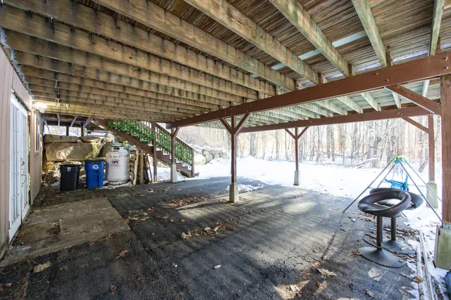 $400,000 | 112 North Raymond Road, Gray, ME 04039