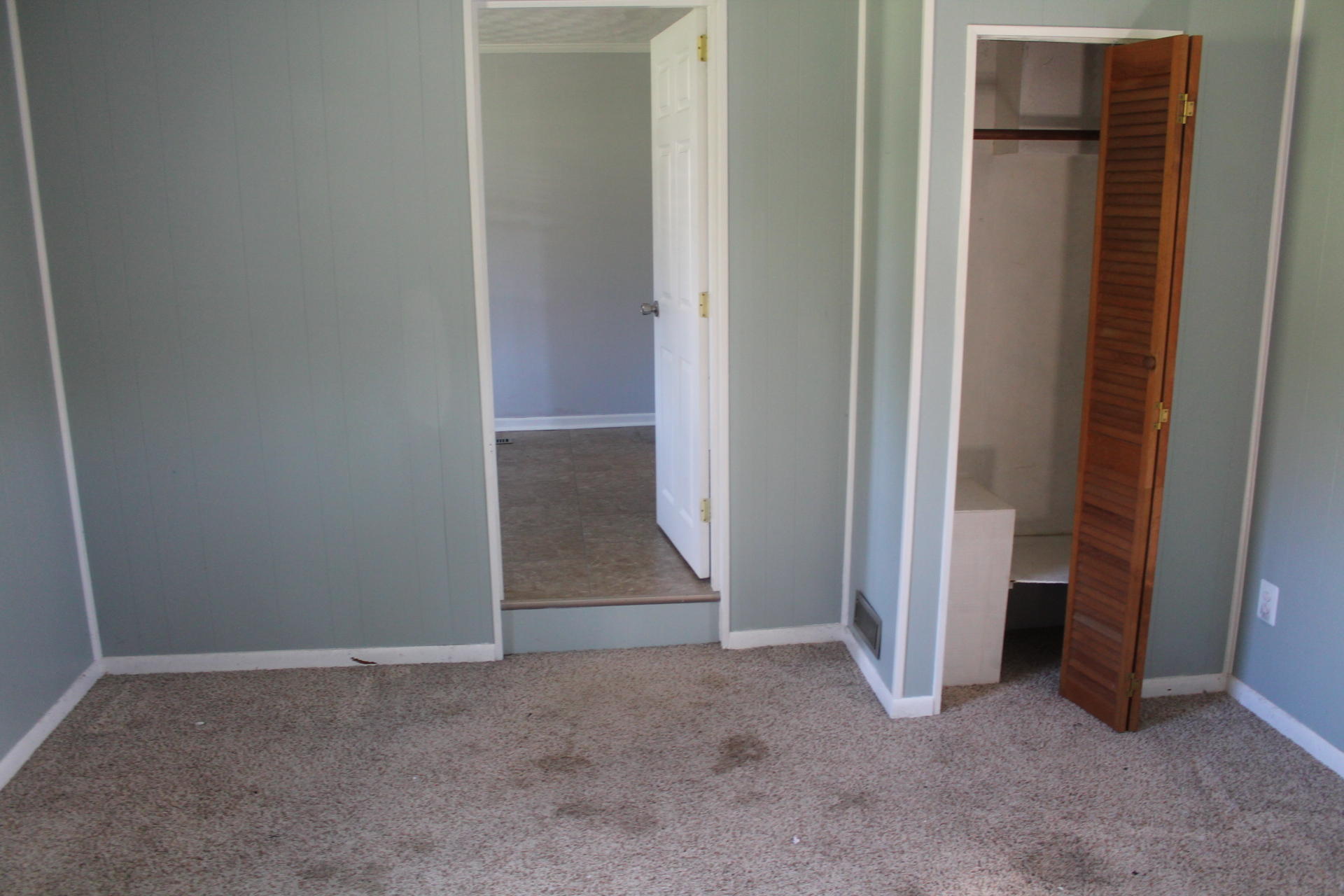 299 Brown Road Roanoke, VA 24019 - Photo 12 of 16 IMG_4863