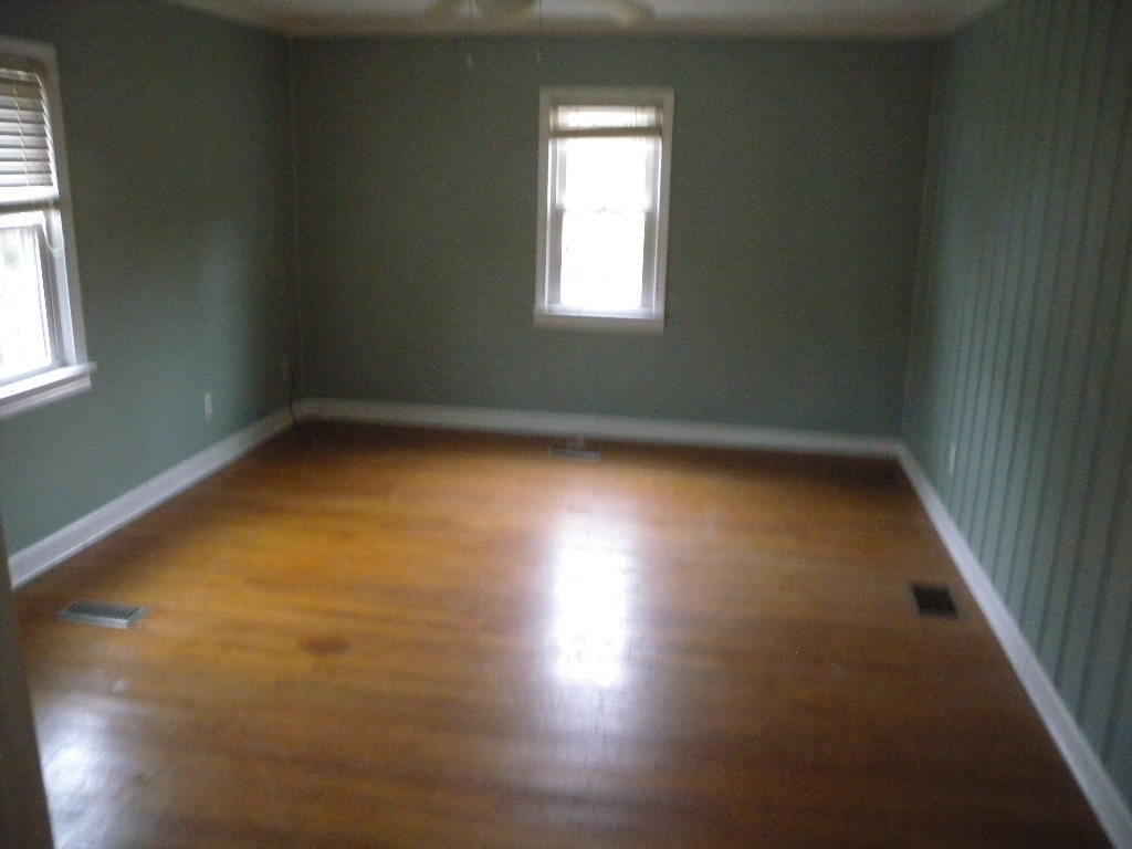 299 Brown Road Roanoke, VA 24019 - Photo 9 of 16 DSCN2142